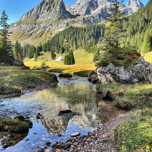 دانلود آهنگ ثمین و بهین بلوری لالایی دانلود آهنگ لالایی ثمین و بهین بلوری